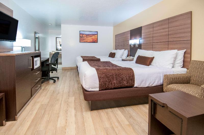 فندق Best Western Santa Rosa Inn