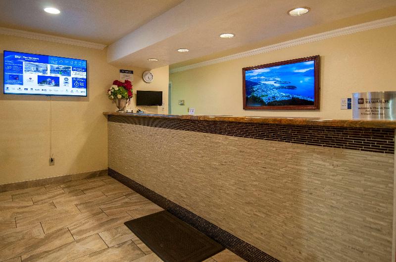 فندق Best Western Santa Rosa Inn