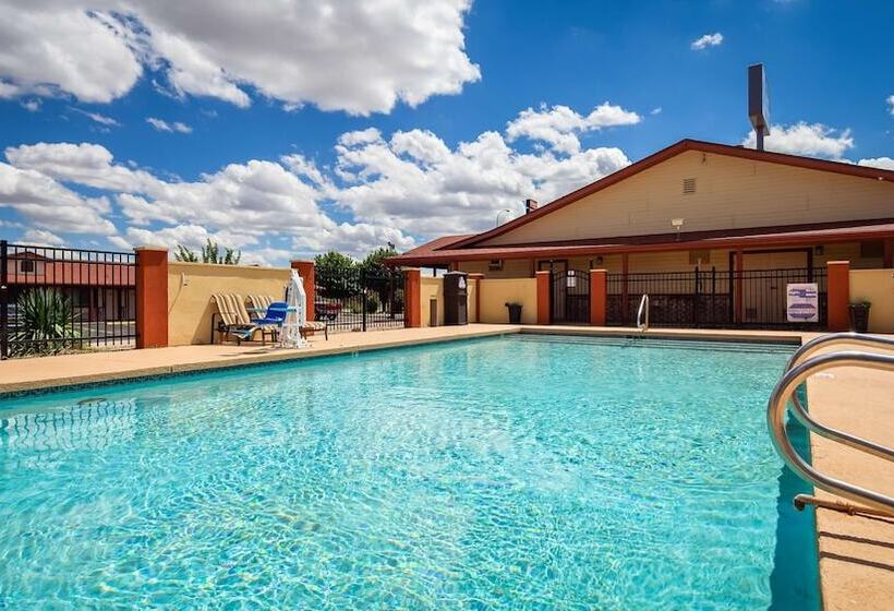 فندق Best Western Santa Rosa Inn