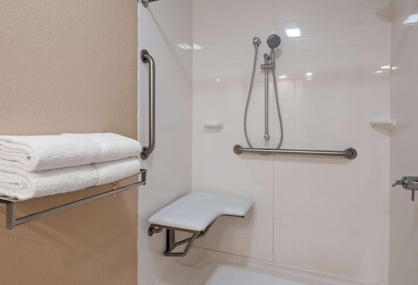 فندق Best Western Santa Rosa Inn