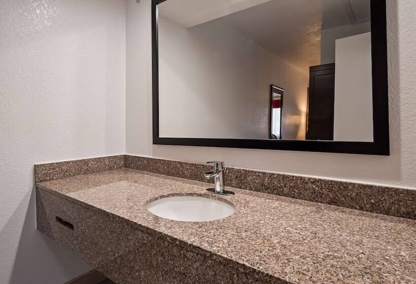 فندق Best Western Santa Rosa Inn