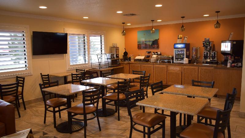 فندق Best Western Santa Rosa Inn