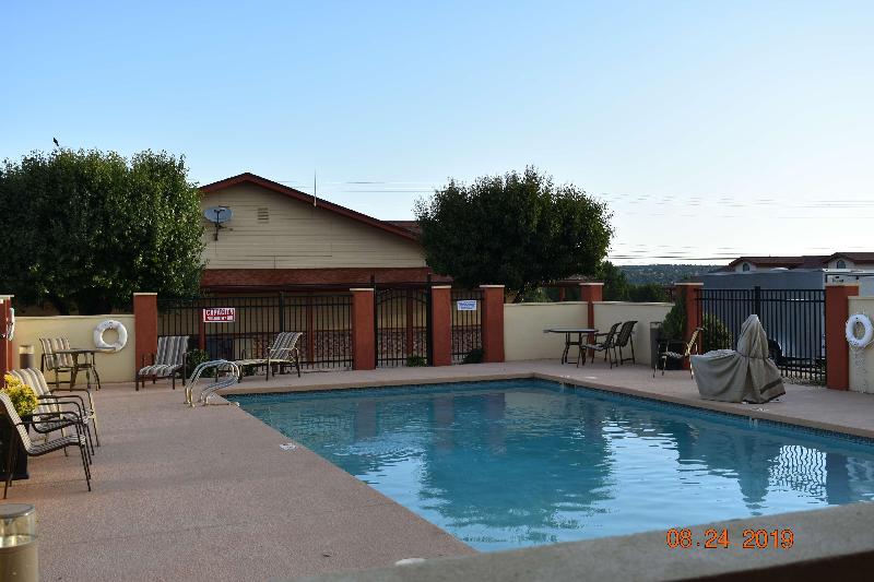 فندق Best Western Santa Rosa Inn