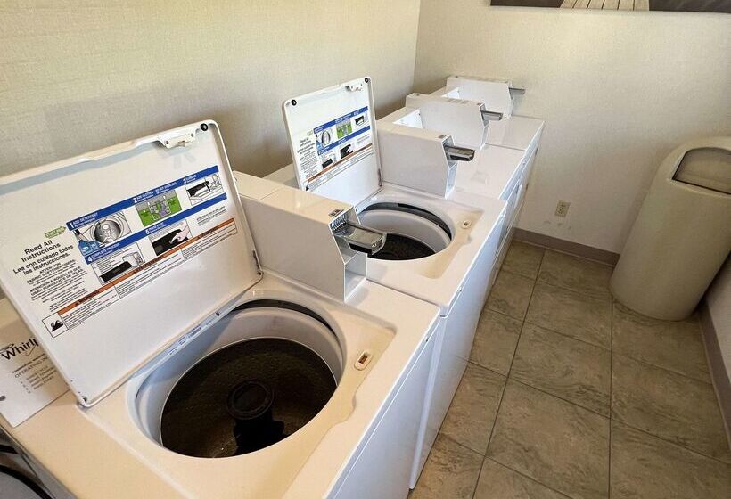 فندق Best Western Shadow Inn