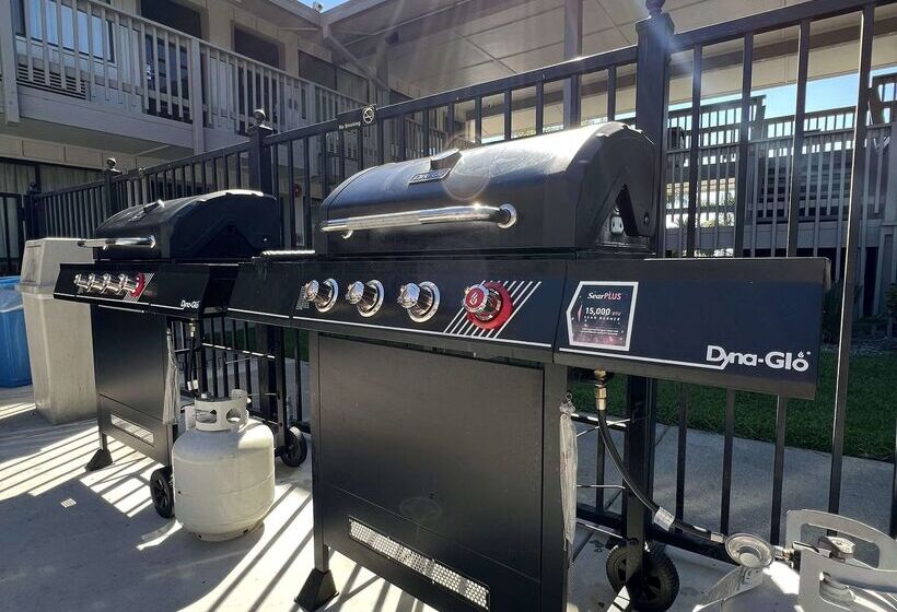 فندق Best Western Shadow Inn