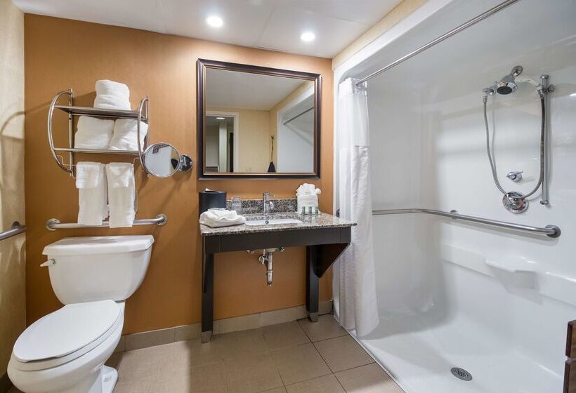 هتل Best Western Suites Near Opryland