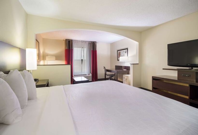 هتل Best Western Suites Near Opryland
