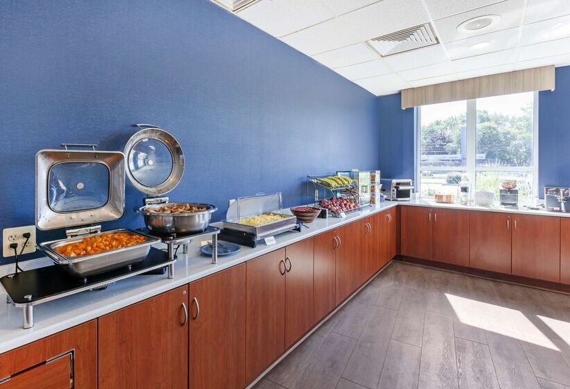 בית מלון כפרי Best Western Summit Inn