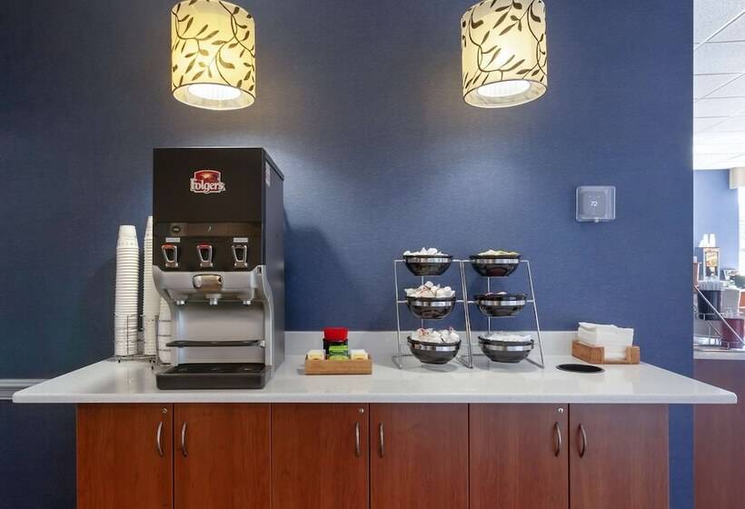 בית מלון כפרי Best Western Summit Inn