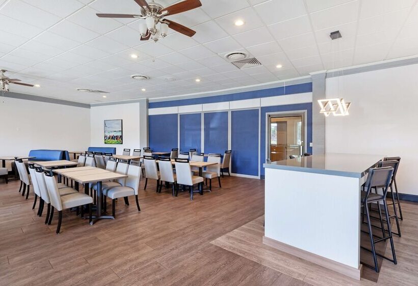 בית מלון כפרי Best Western Summit Inn