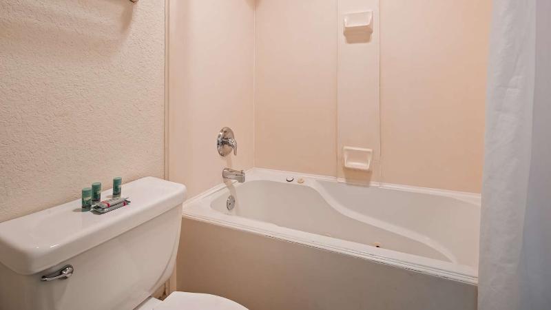 فندق Best Western Windsor Suites