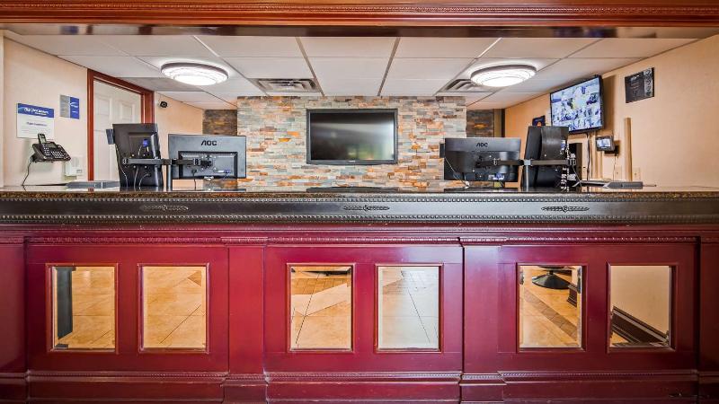 فندق Best Western Windsor Suites