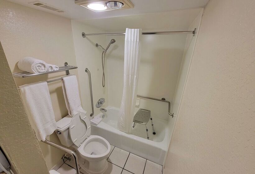 فندق Best Western Winners Circle