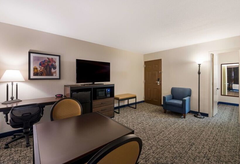 فندق Best Western Winners Circle