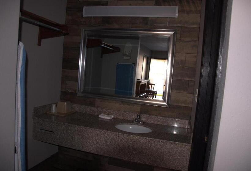 فندق Bestway Inn