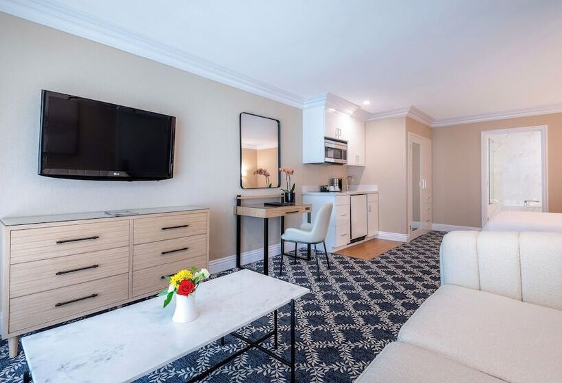 Beverly Hills Plaza Hotel & Spa