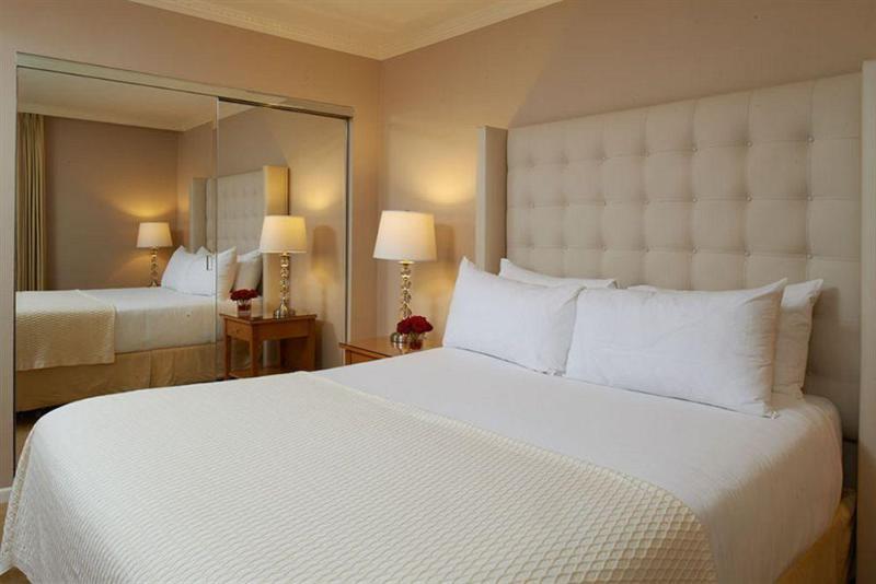 Beverly Hills Plaza Hotel & Spa