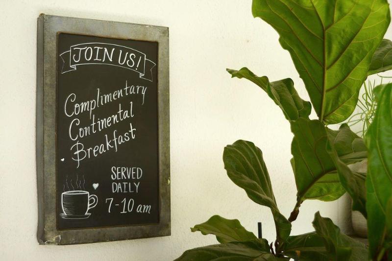 ホテル Beverly Terrace Powered By Sonder