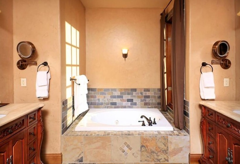 هتل Big Cedar Lodge