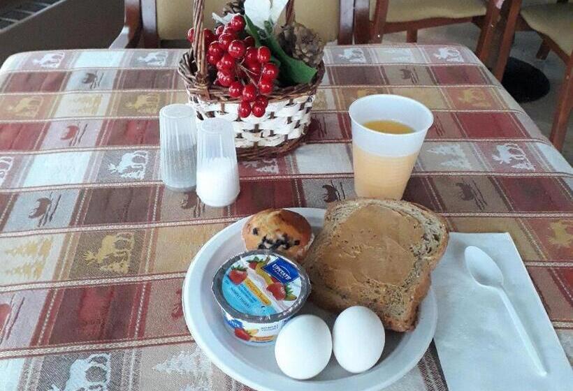 فندق Birchwood Inn