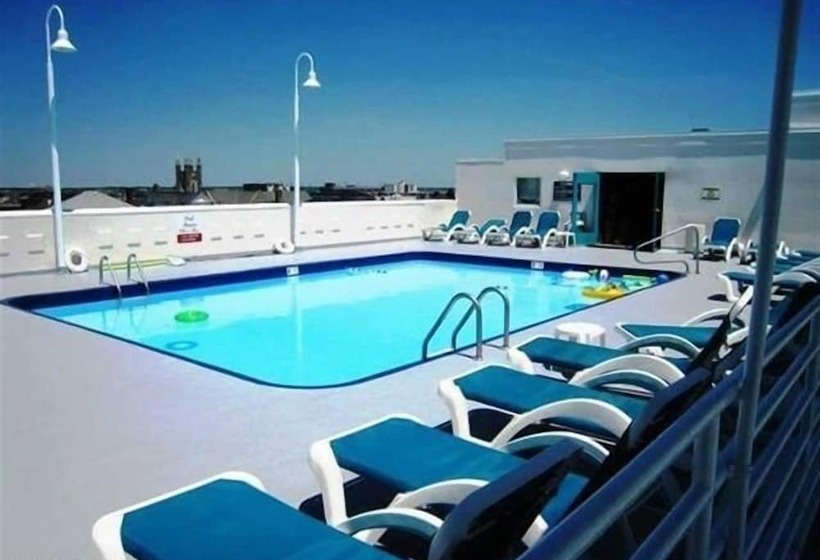 فندق Biscayne Suites