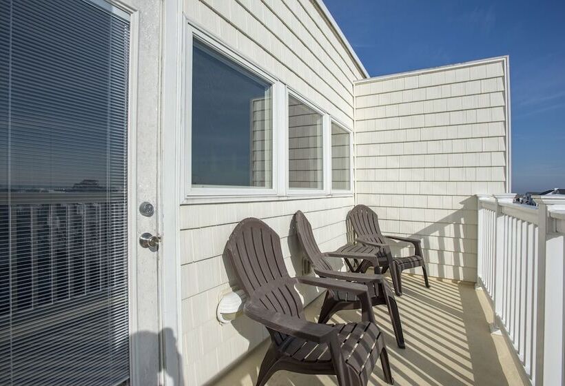 فندق Biscayne Suites