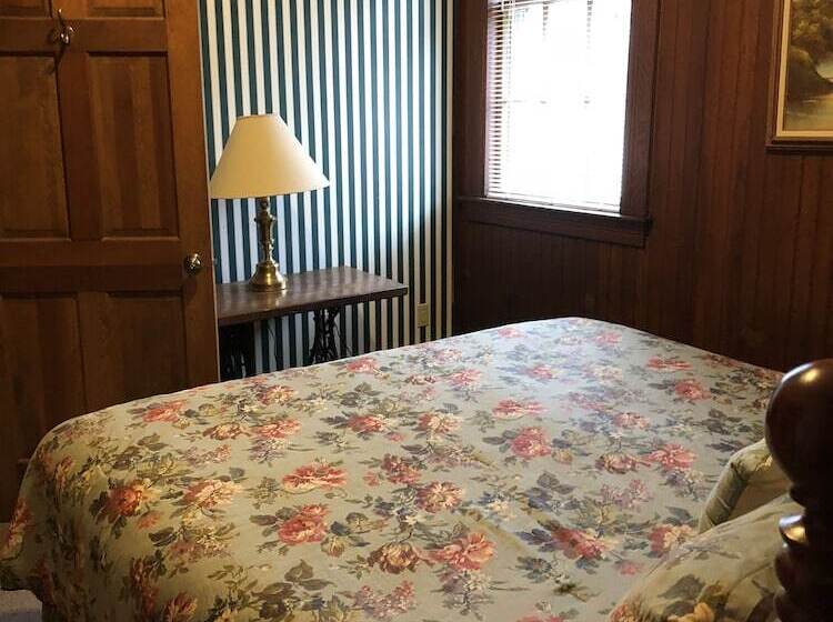 בית מלון כפרי Black Swan Inn