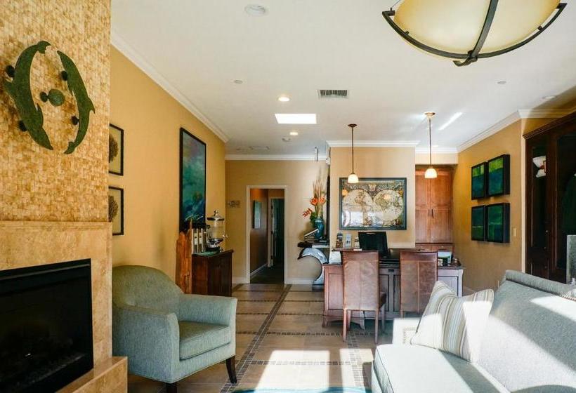 호텔 Blue Dolphin Inn