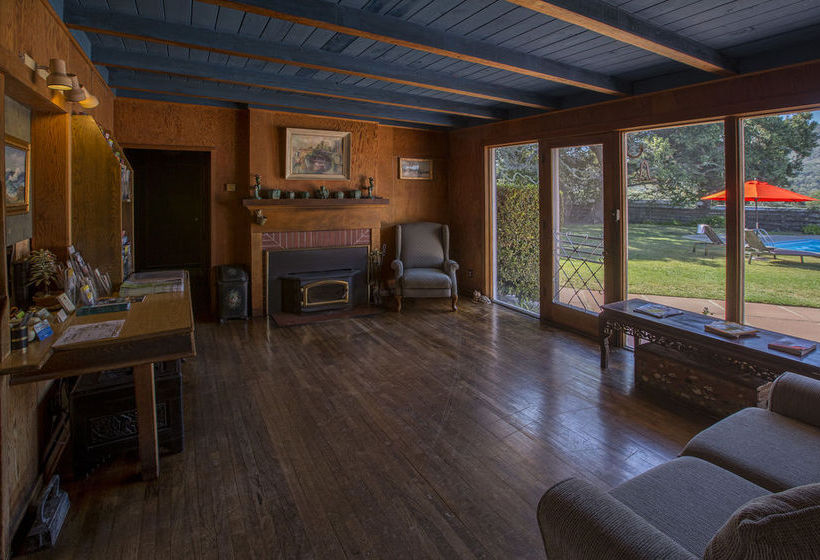 호텔 Blue Sky Lodge