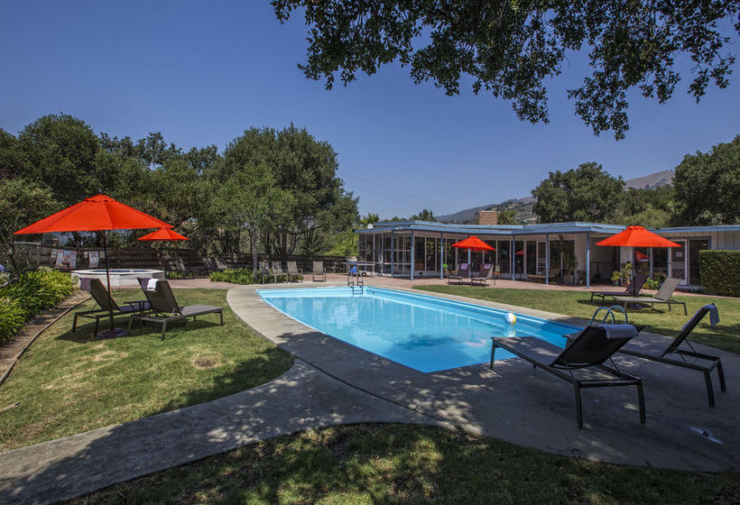 호텔 Blue Sky Lodge