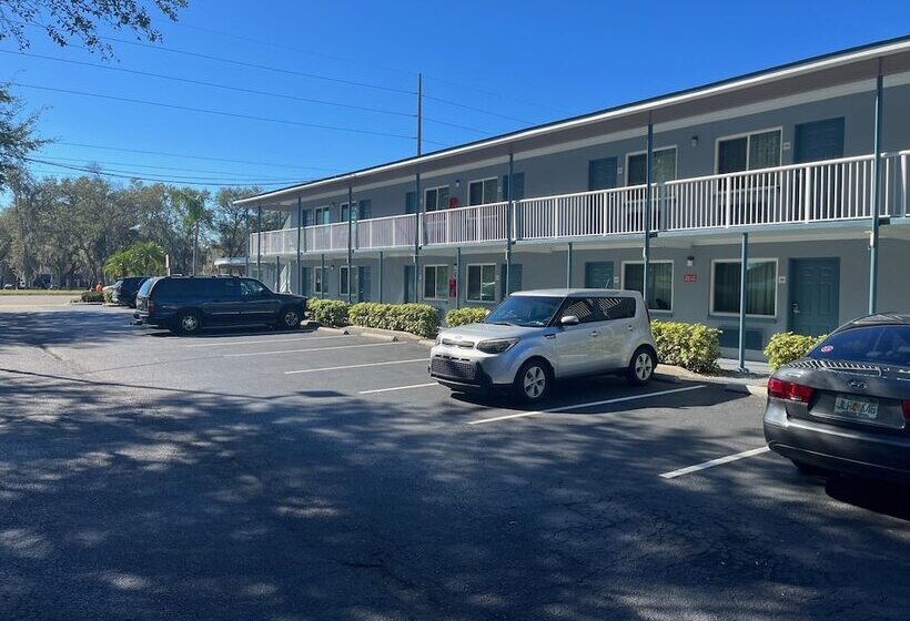 فندق Brandon Motor Lodge