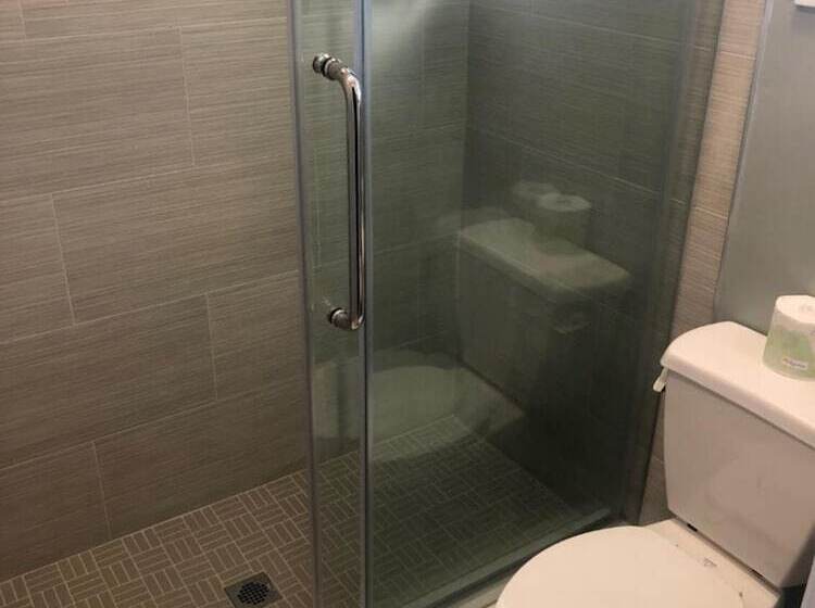 فندق Brandon Motor Lodge