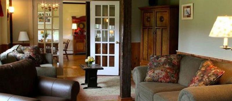 Отель Brass Lantern Inn