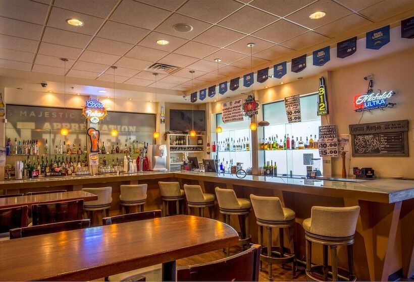 ホテル Brawley Inn