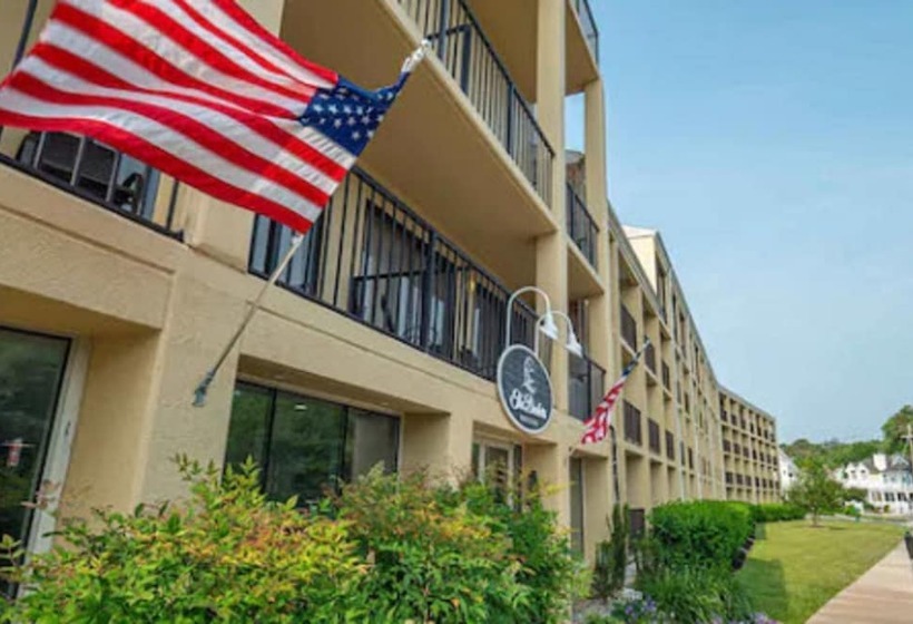 The Breakers Hotel & Suites