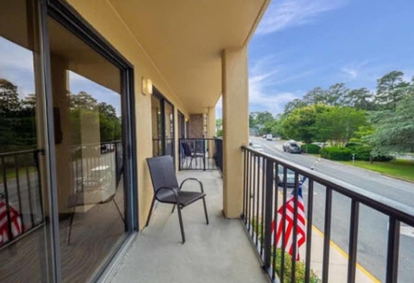 The Breakers Hotel & Suites