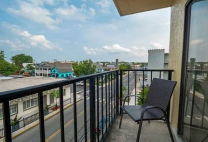 The Breakers Hotel & Suites