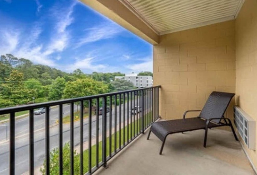 The Breakers Hotel & Suites