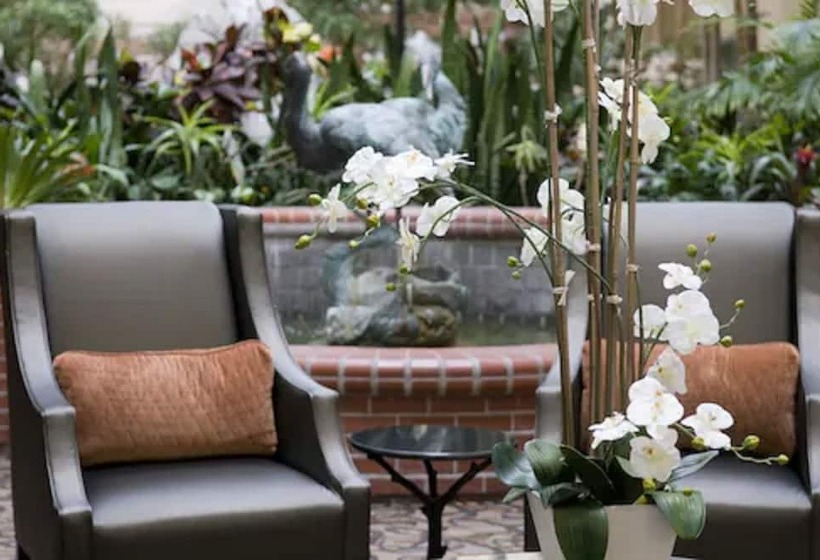 Отель Brent House