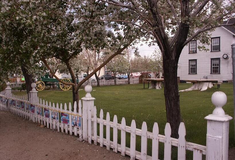 ホテル Bridgeport Inn