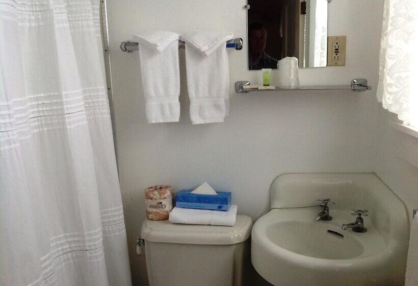 ホテル Bridgeport Inn