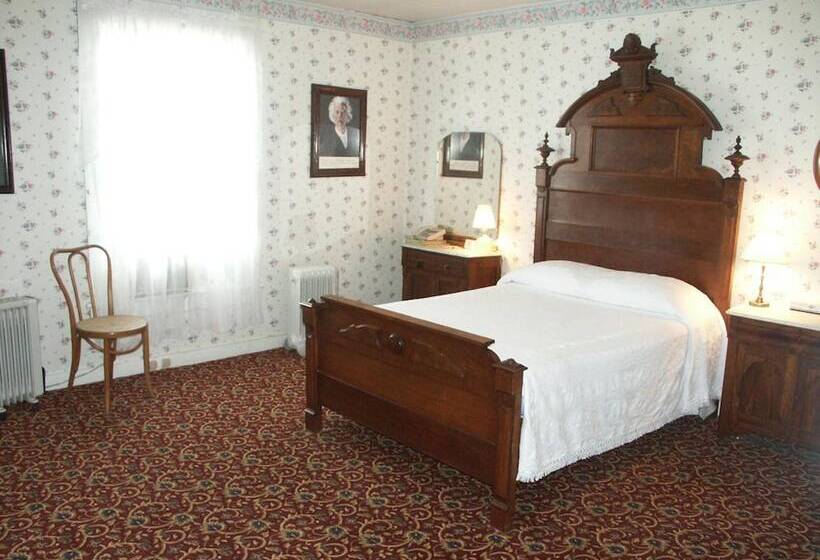 ホテル Bridgeport Inn