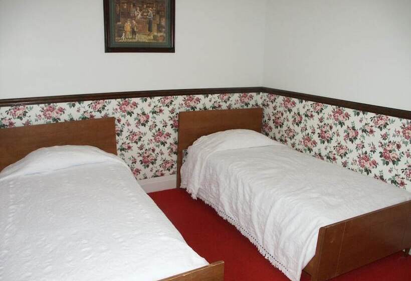 ホテル Bridgeport Inn