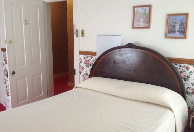 ホテル Bridgeport Inn