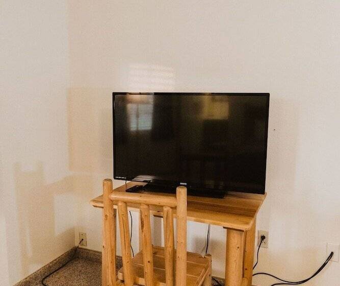 בית מלון כפרי Bryce Pioneer Village