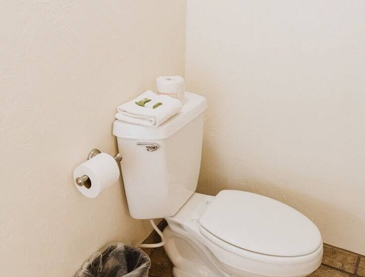 בית מלון כפרי Bryce Pioneer Village