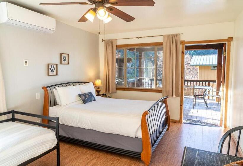 فندق Buckeye Tree Lodge