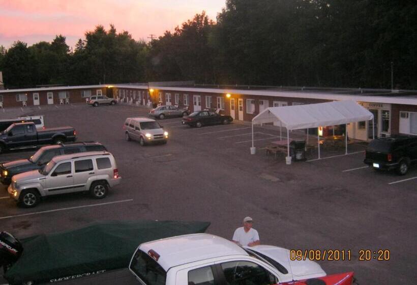 فندق Budget Host Crestview Inn