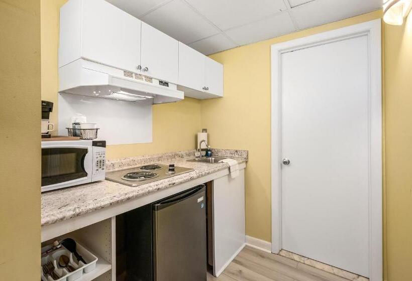 ホテル Cayman Suites