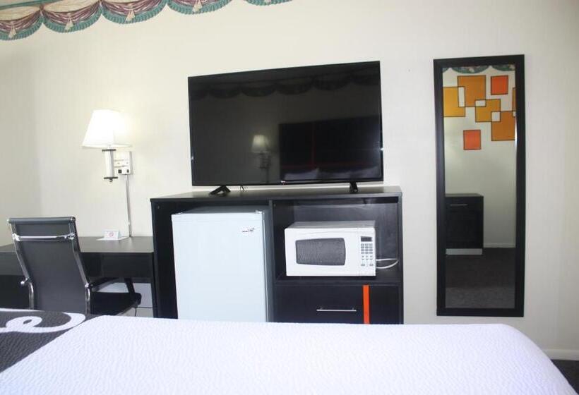 فندق Chaparral Motor Inn